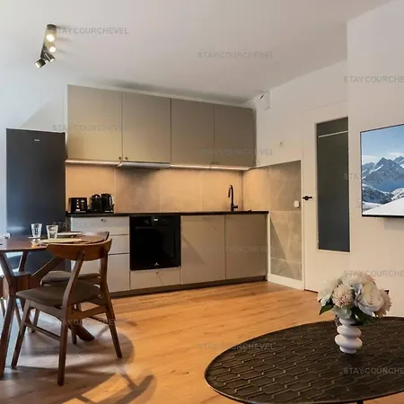 Renove Skis Aux Pieds, Parking Inclus - Fr-1-864-5 *